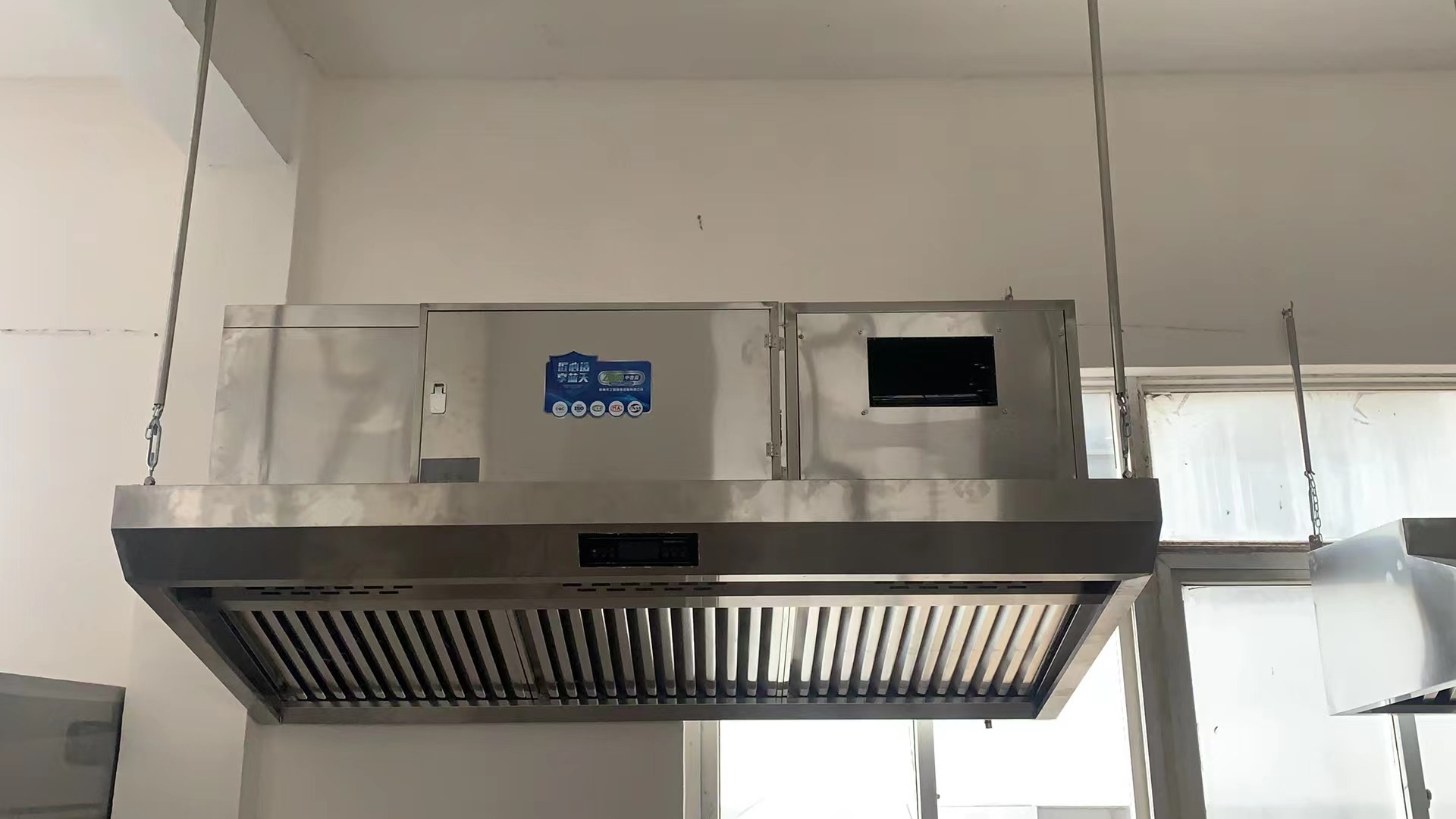油煙凈化一體機(jī)是否適合所有的廚房環(huán)境？