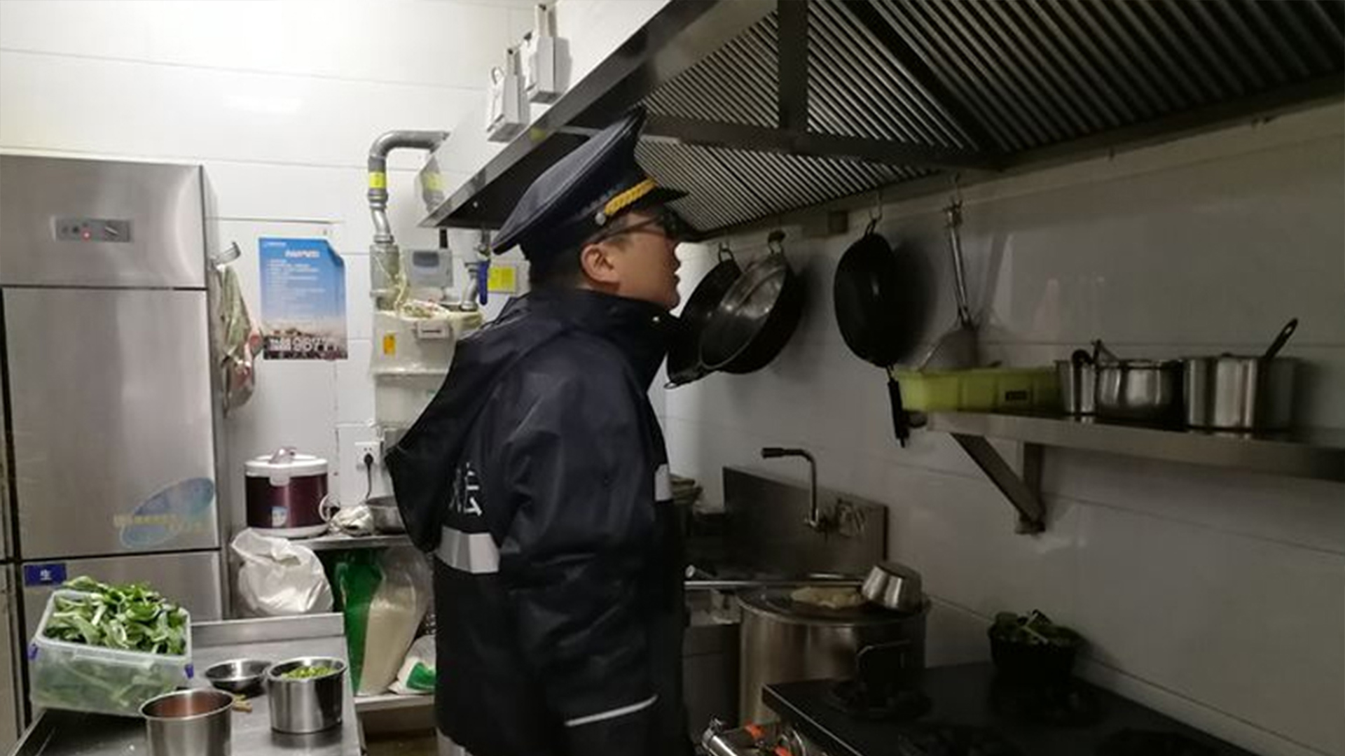 小吃店油煙凈化器如何安裝？